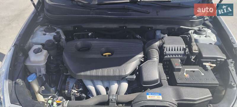 Седан Hyundai Sonata 2014 в Киеве