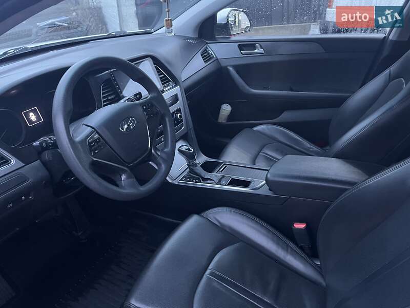 Седан Hyundai Sonata 2016 в Киеве