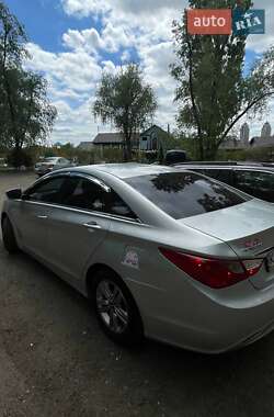 Седан Hyundai Sonata 2013 в 