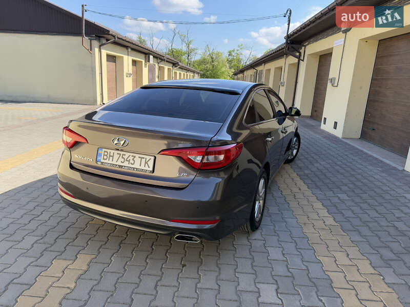 Седан Hyundai Sonata 2015 в Измаиле