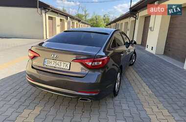 Седан Hyundai Sonata 2015 в 
