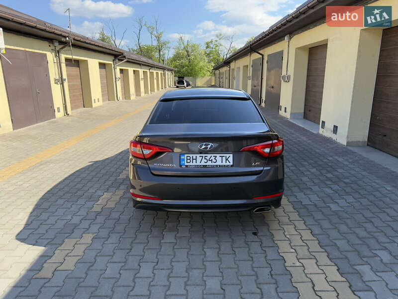 Седан Hyundai Sonata 2015 в Измаиле