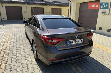 Седан Hyundai Sonata 2015 в 
