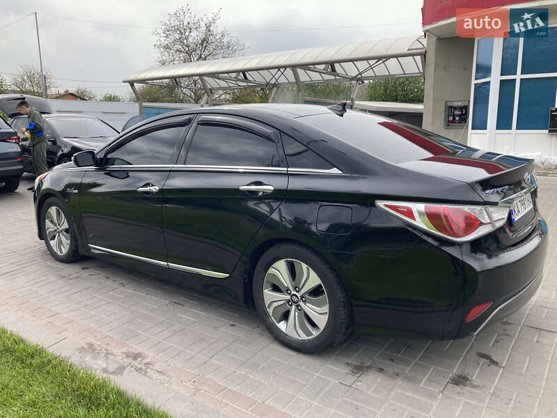 Седан Hyundai Sonata 2014 в Киеве