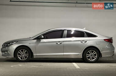 Седан Hyundai Sonata 2015 в 