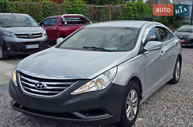 Седан Hyundai Sonata 2012 в 