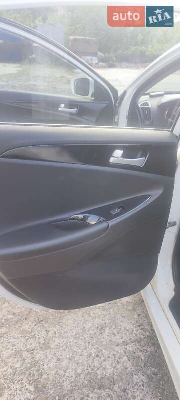 Седан Hyundai Sonata 2014 в Києві