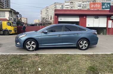 Седан Hyundai Sonata 2015 в 