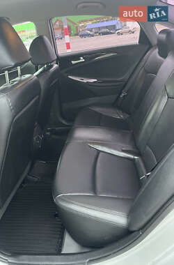 Седан Hyundai Sonata 2010 в 