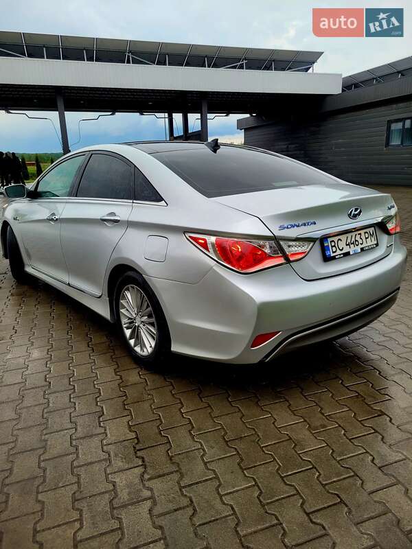 Седан Hyundai Sonata 2014 в Львове
