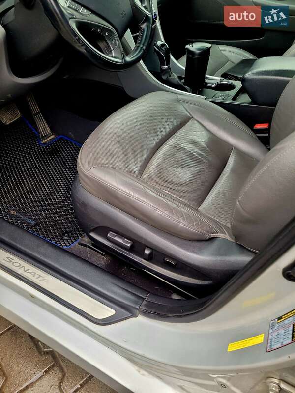 Седан Hyundai Sonata 2014 в Львове