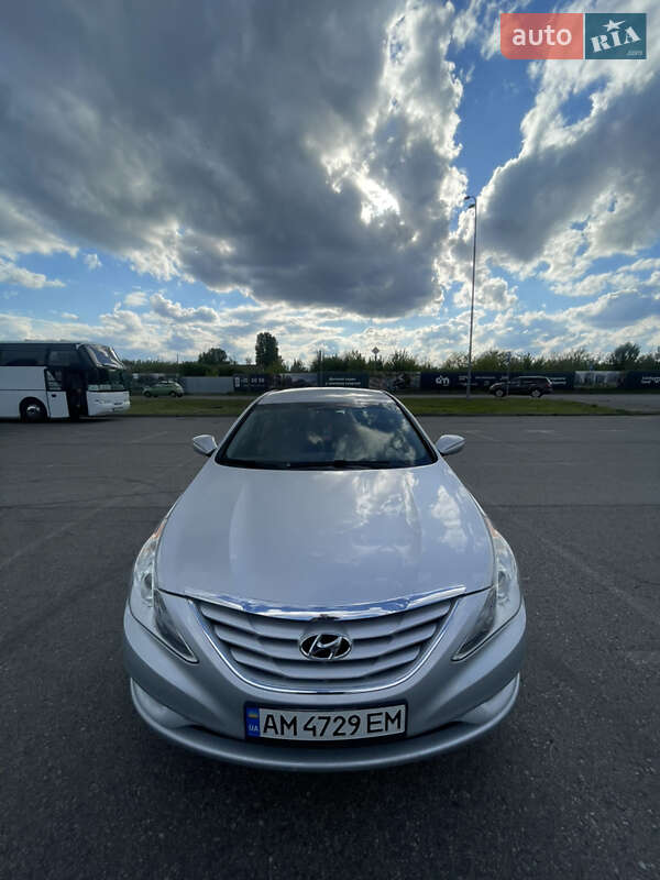 Седан Hyundai Sonata 2011 в Киеве фото 3 Седан Hyundai Sonata 2011 в Киеве
