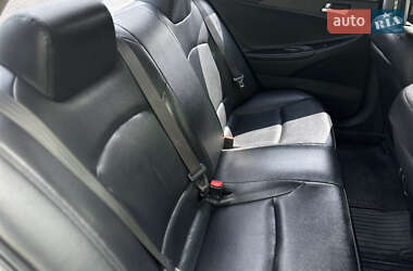 Седан Hyundai Sonata 2013 в 