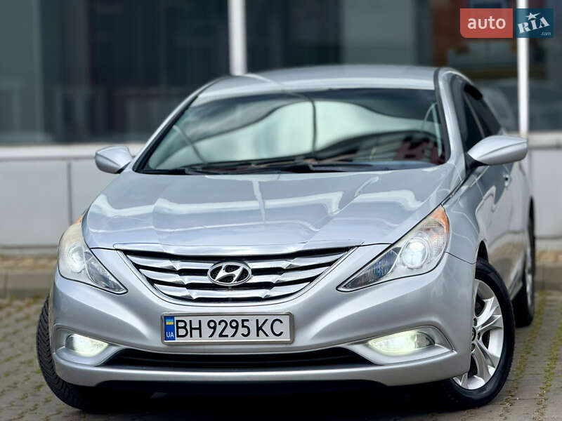 Hyundai Sonata 2012