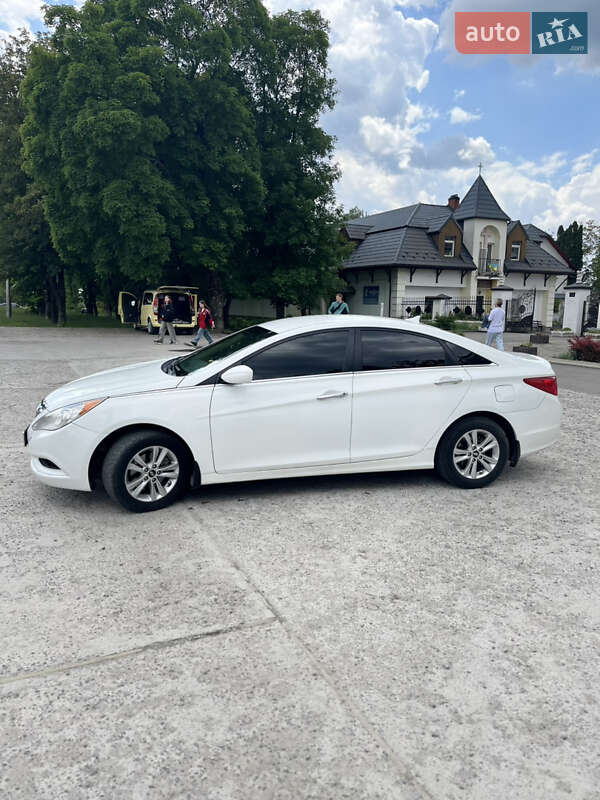 Седан Hyundai Sonata 2011 в Каменец-Подольском фото 3 Седан Hyundai Sonata 2011 в Каменец-Подольском
