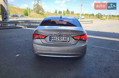 Седан Hyundai Sonata 2013 в 