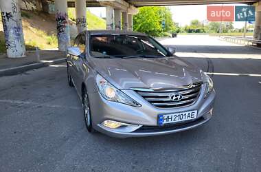 Hyundai Sonata 2013