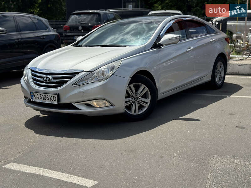 Седан Hyundai Sonata 2014 в 