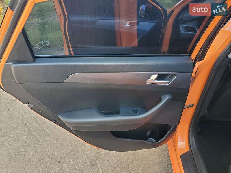 Седан Hyundai Sonata 2015 в Тростянці