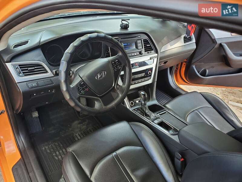 Седан Hyundai Sonata 2015 в Тростянці