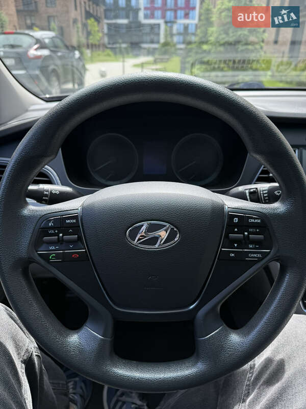 Седан Hyundai Sonata 2015 в Ивано-Франковске