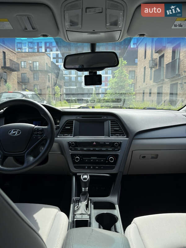 Седан Hyundai Sonata 2015 в Ивано-Франковске