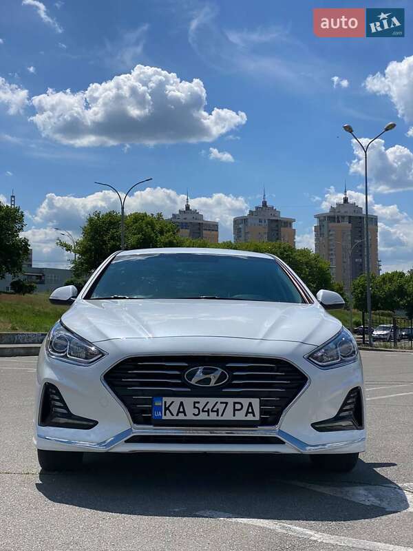 Седан Hyundai Sonata 2018 в Киеве