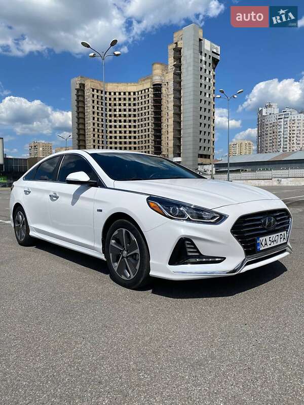 Седан Hyundai Sonata 2018 в Киеве