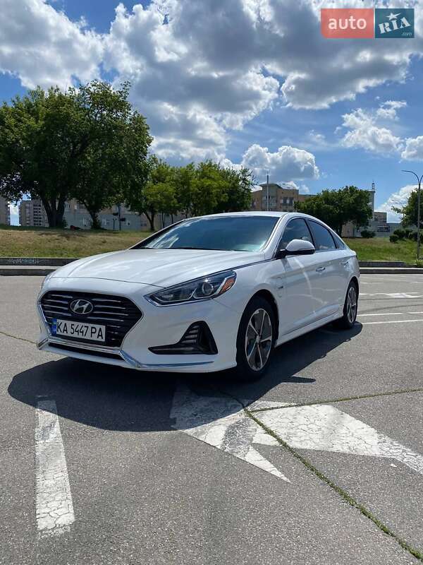 Седан Hyundai Sonata 2018 в Киеве