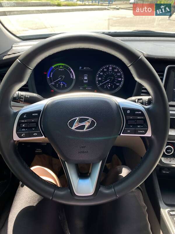 Седан Hyundai Sonata 2018 в Киеве