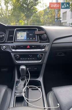 Седан Hyundai Sonata 2017 в Одессе