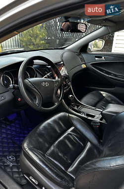 Седан Hyundai Sonata 2014 в 