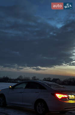 Седан Hyundai Sonata 2014 в 