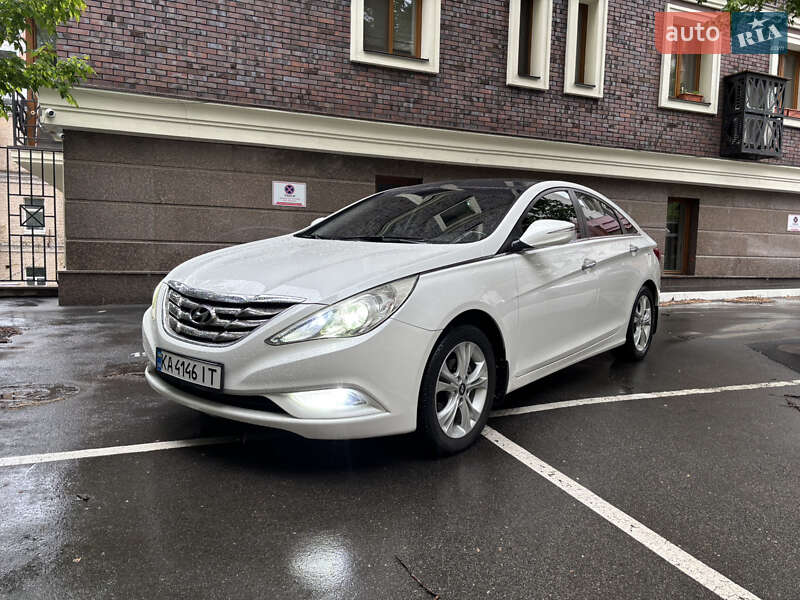 Седан Hyundai Sonata 2010 в 