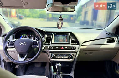 Седан Hyundai Sonata 2019 в 
