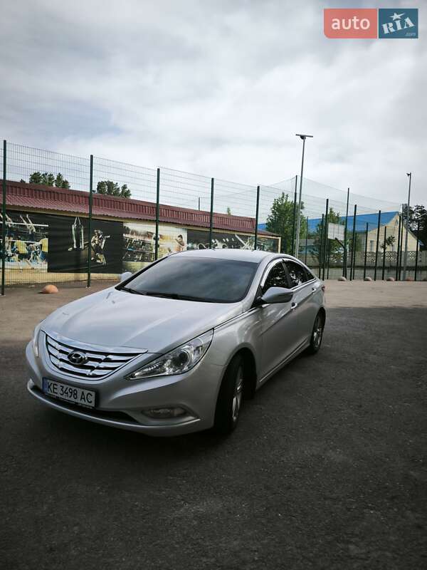 Седан Hyundai Sonata 2014 в Кам'янському