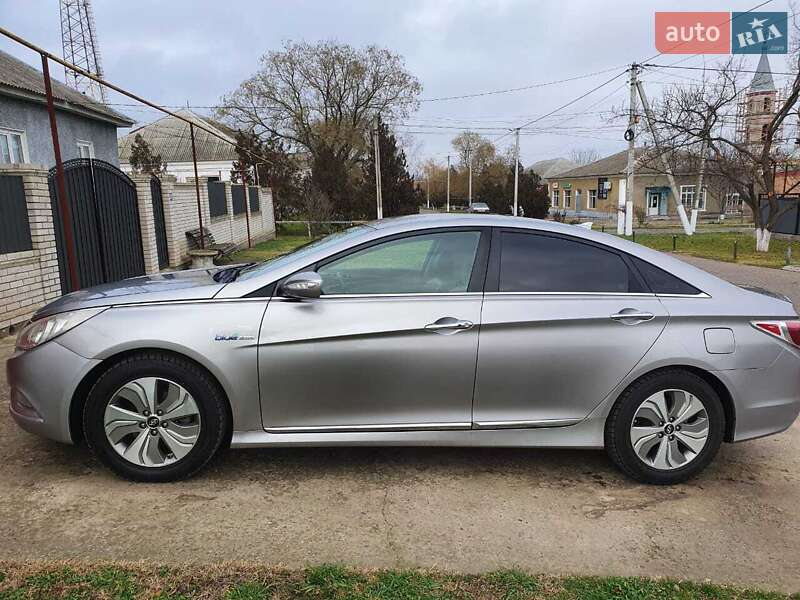 Седан Hyundai Sonata 2013 в Измаиле