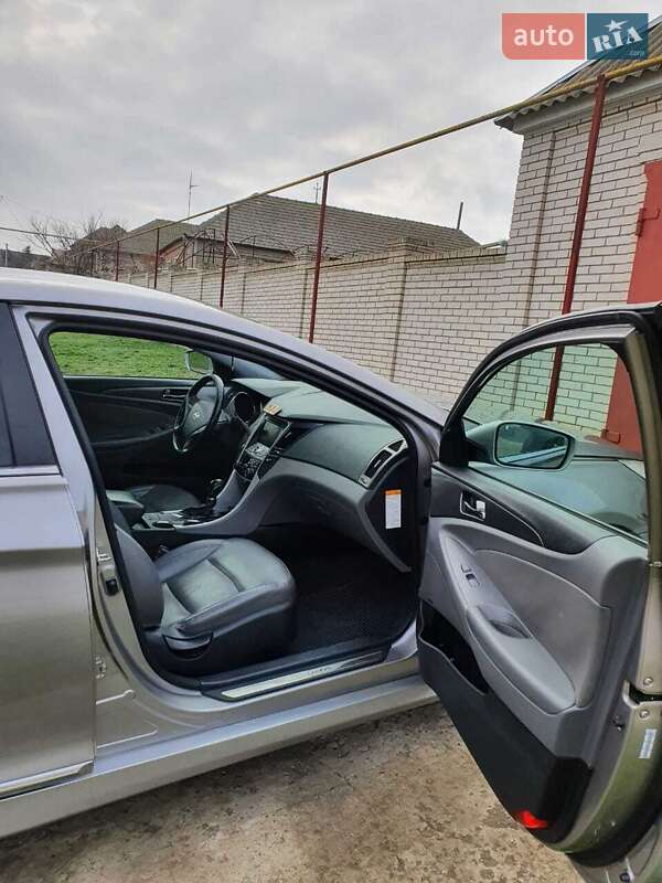Седан Hyundai Sonata 2013 в Измаиле