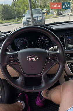 Седан Hyundai Sonata 2017 в 