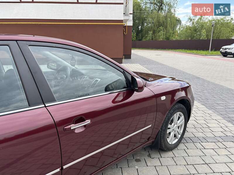 Седан Hyundai Sonata 2010 в Ивано-Франковске