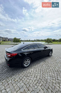 Седан Hyundai Sonata 2015 в 