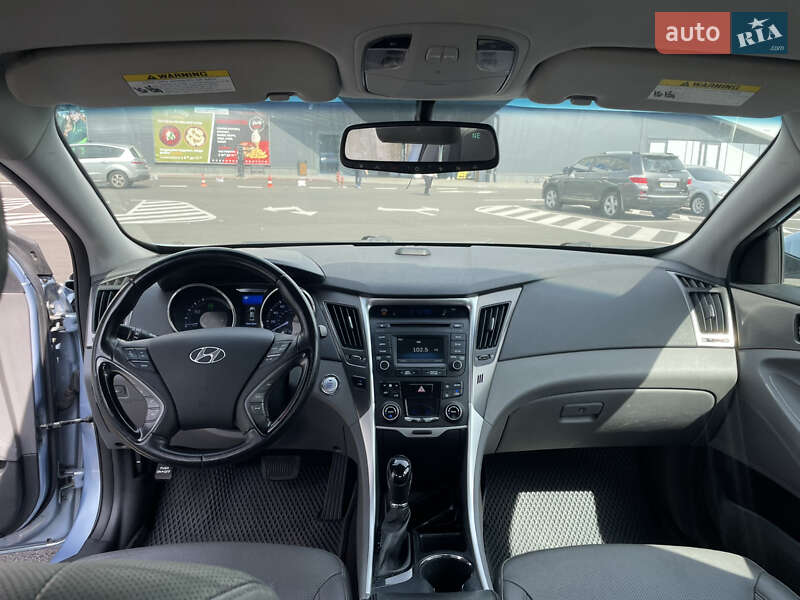 Седан Hyundai Sonata 2014 в Киеве
