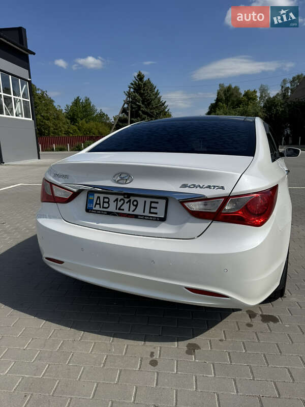 Седан Hyundai Sonata 2011 в Бершаді