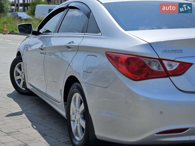 Седан Hyundai Sonata 2012 в Львові