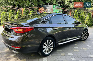 Седан Hyundai Sonata 2015 в 