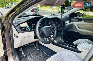 Седан Hyundai Sonata 2015 в 
