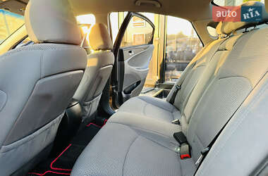Седан Hyundai Sonata 2013 в 