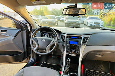 Седан Hyundai Sonata 2013 в 
