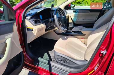 Седан Hyundai Sonata 2015 в 