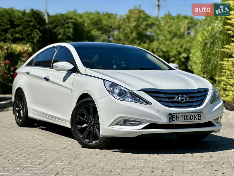 Hyundai Sonata 2011